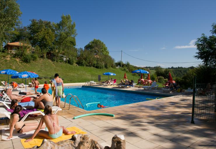 swimming pool at camping du bourdieu