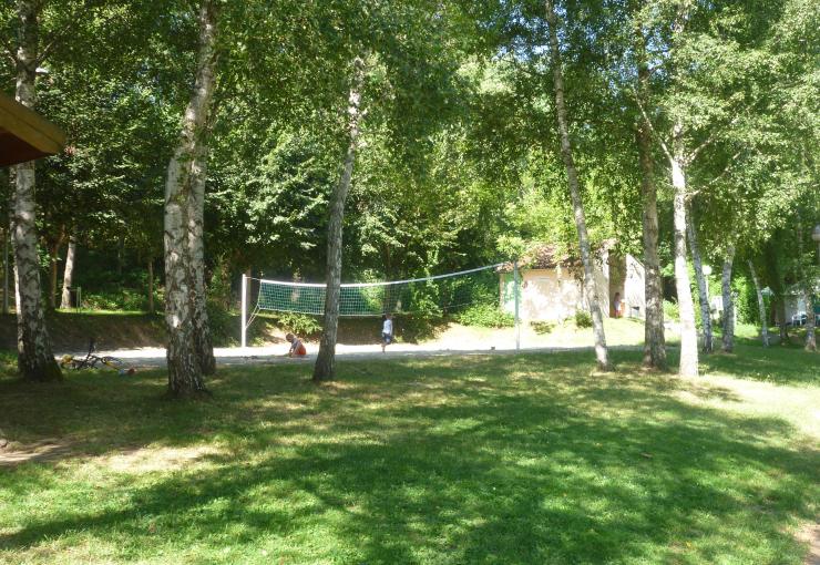 volley ball court at camping la bastide