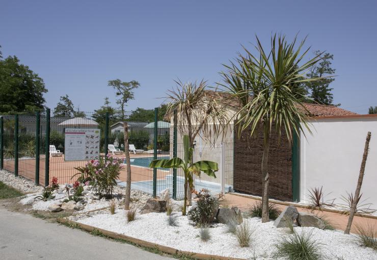 piscine du camping la bastide à Mazères