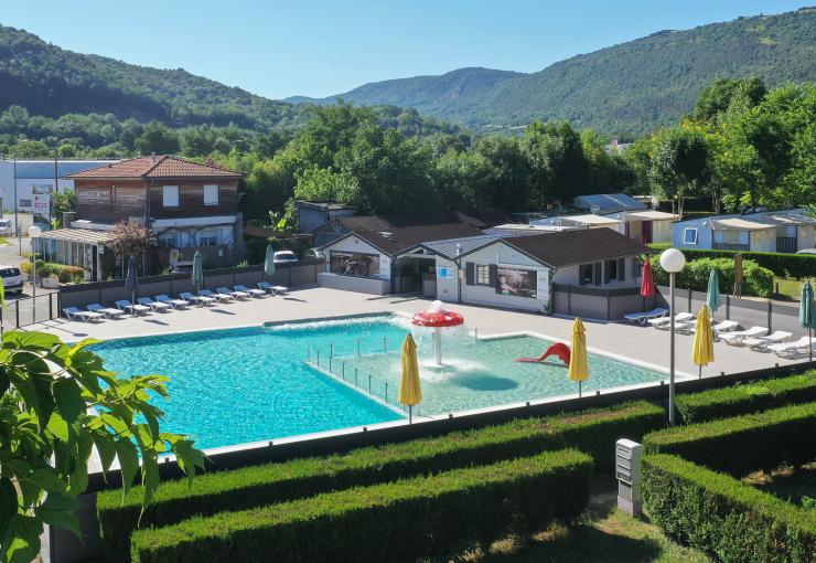 piscine camping du lac à Foix