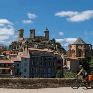 Visiter Foix en vélo