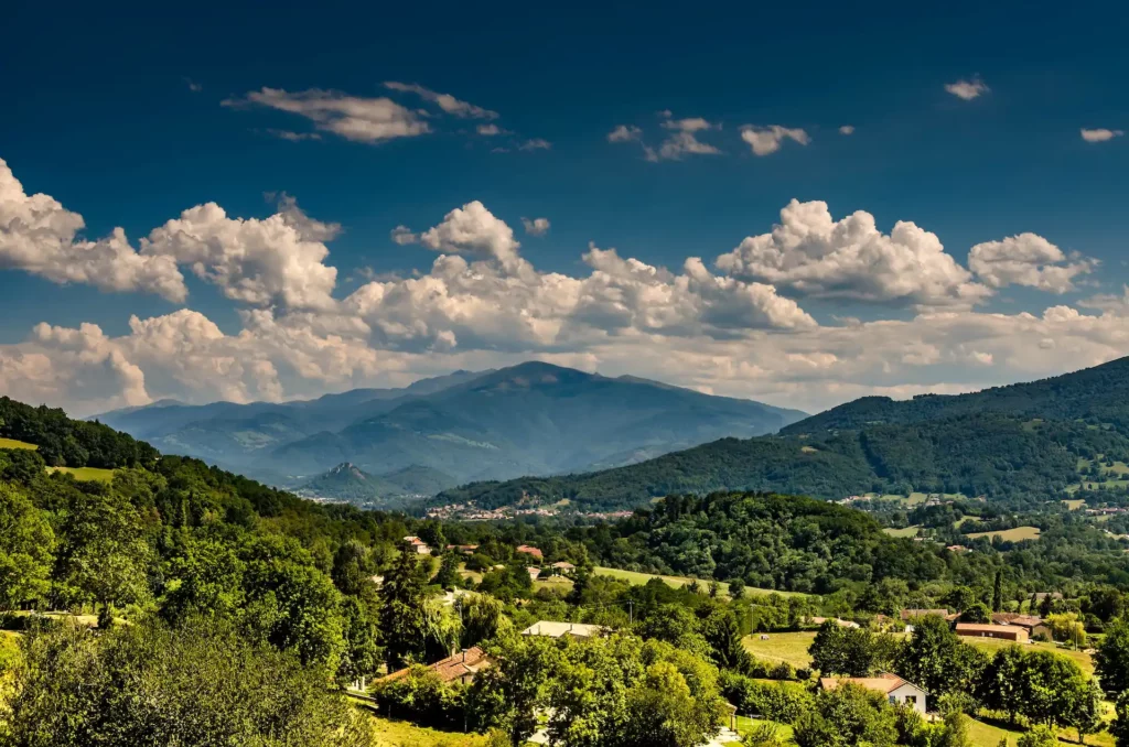 Camping à Foix pas cher.