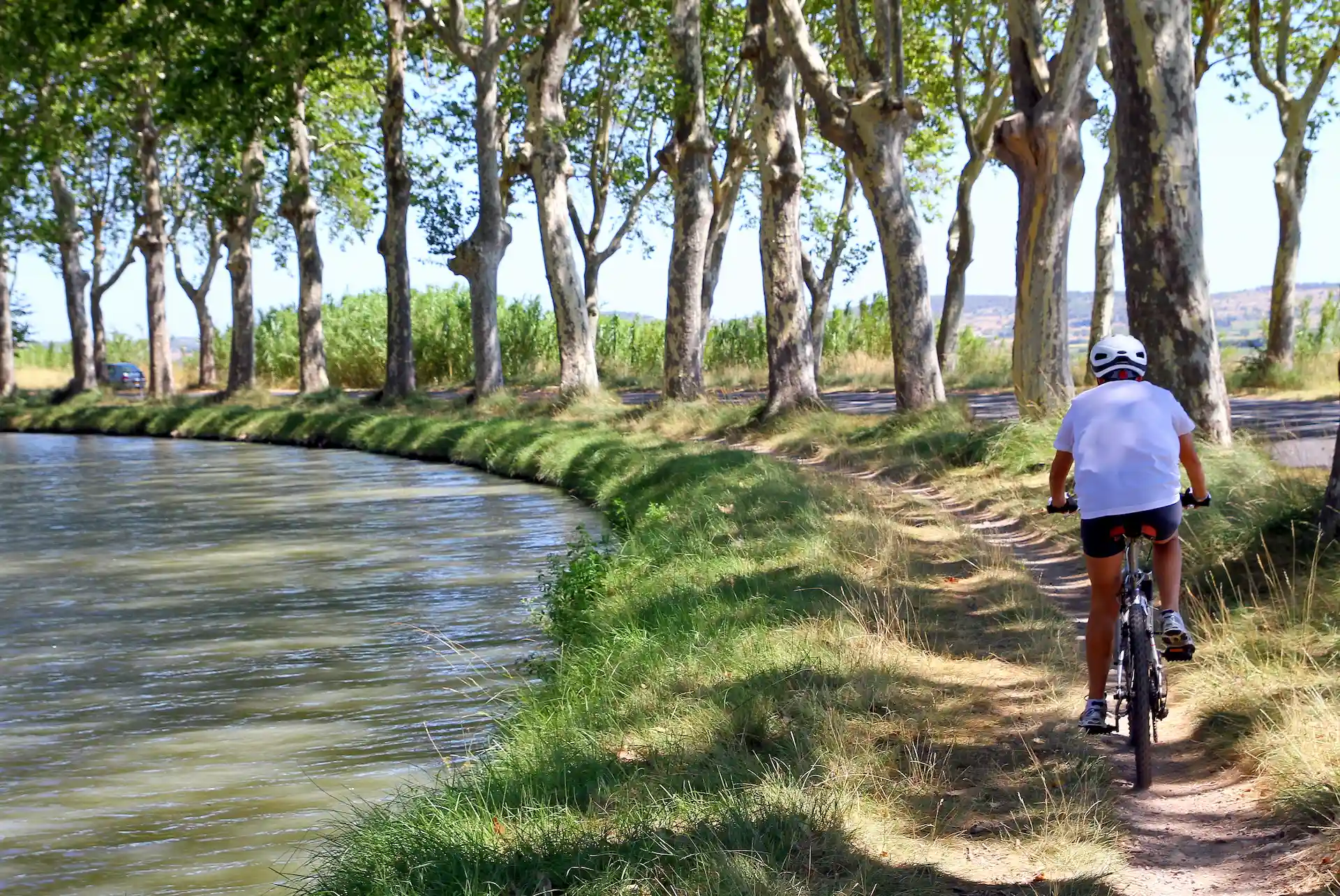 Balade à vélo près de camping Le Rupé à Toulouse.